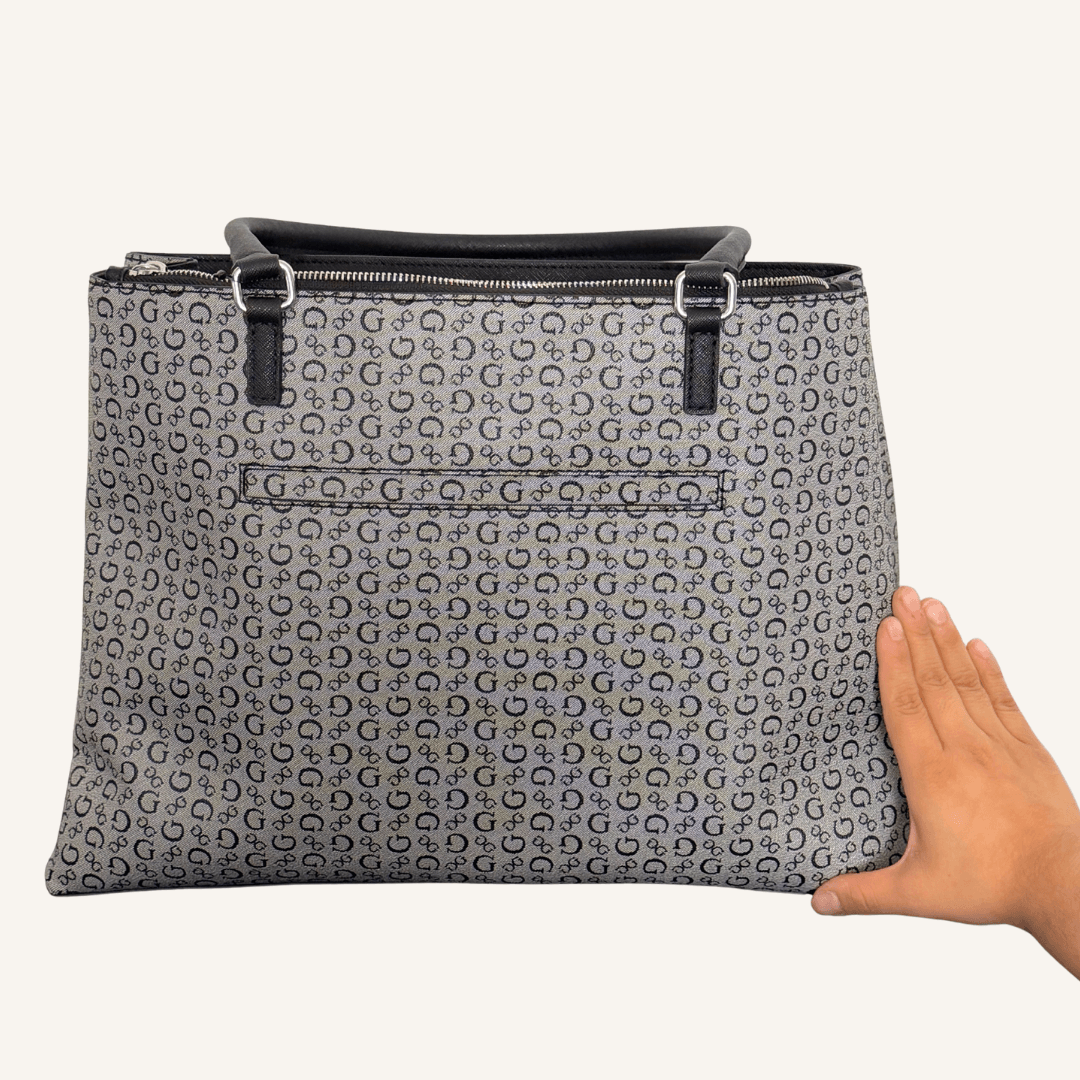 Tote Guess